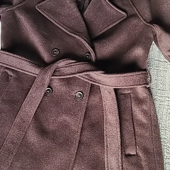 Abercrombie & Fitch Double-Breasted Wool-blend Coat in Dark Coffee - Picture 8 of 12